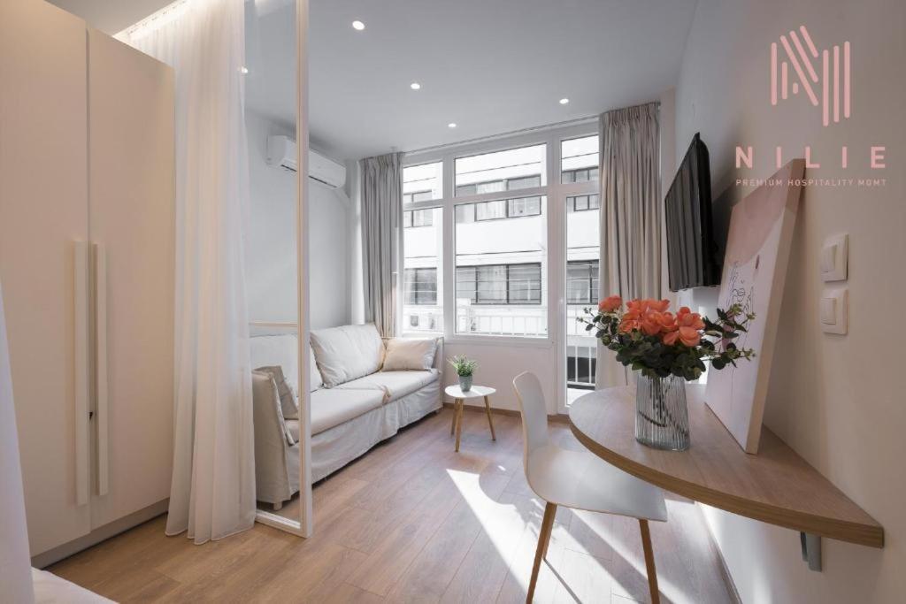 V1 Boutique Rooms, Nilie Hospitality Mgmt Apartment *